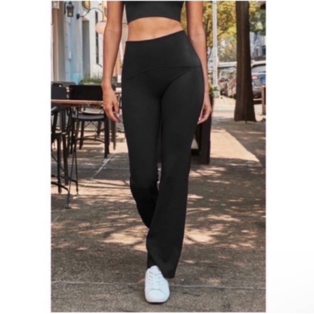 SPANX Booty Boost Skinny Flare Yoga Pants in Black